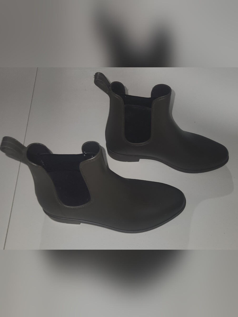 A New Day Chelsea Rain Boots in Olive Green Size 9